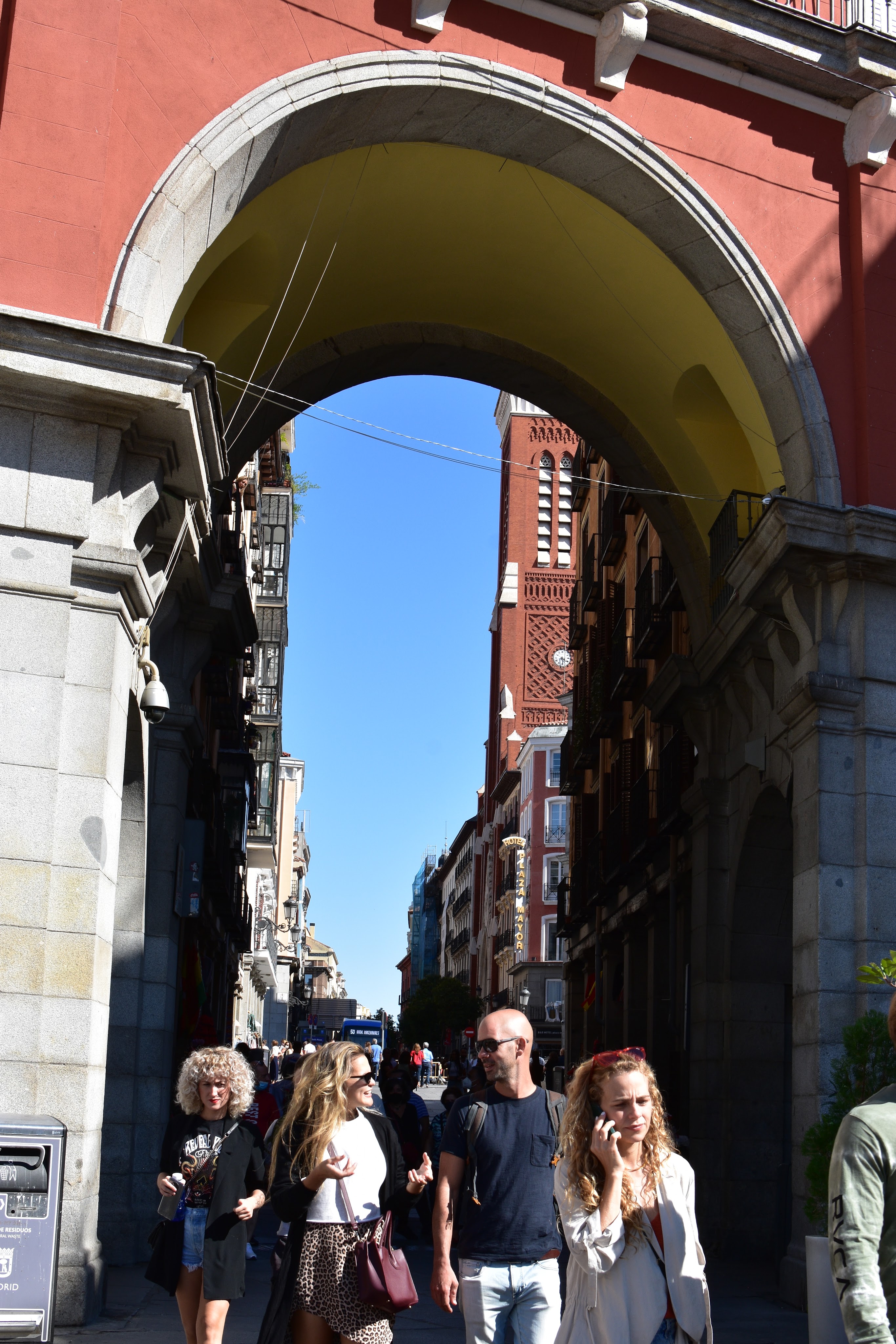 arch at plaza mayor