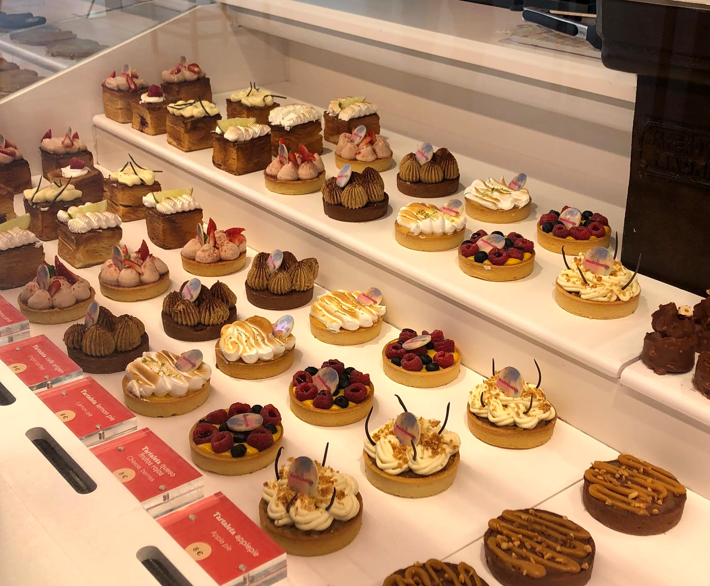dessert display